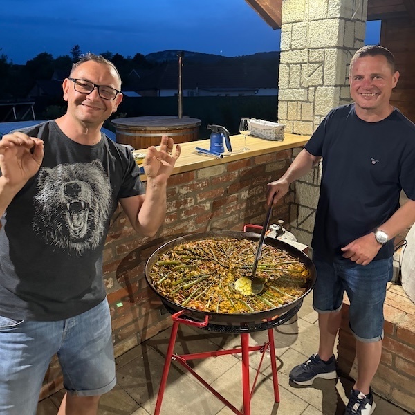 Don't Bogart my Bogrács, man